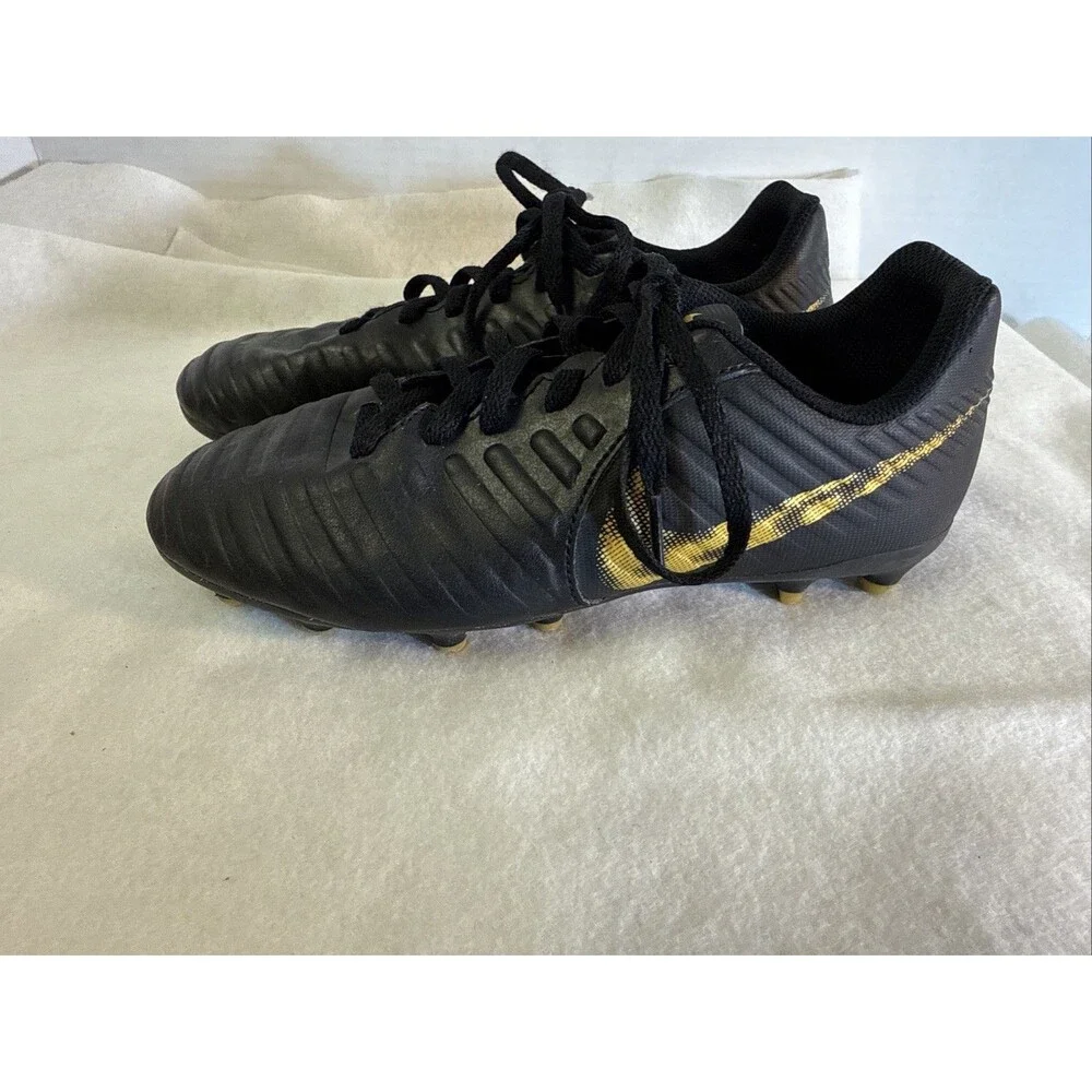 Youth Nike Tiempo Size 4y A02300-077